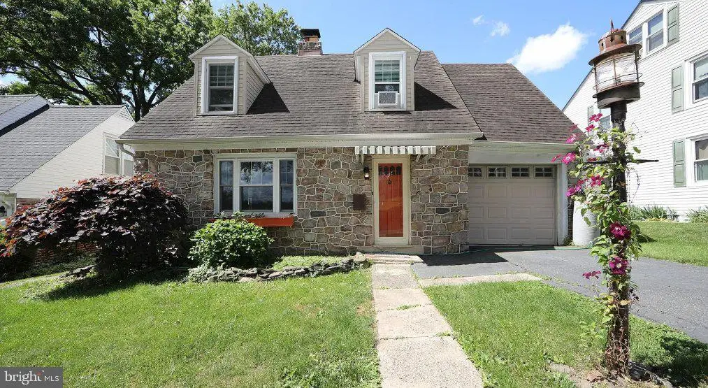 10 E 8th St, Pottstown, PA 19464 - #1