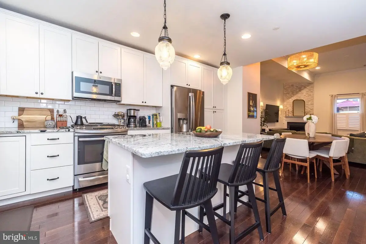 212 Wood St, Conshohocken, PA 19428 - #1