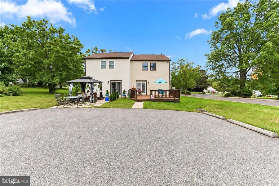 102 Walnut Ridge Est, Pottstown, PA 19464 - #2