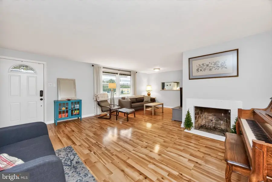 164 Church Rd, North Wales, PA 19454 - #2