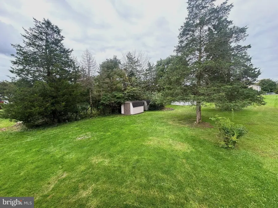 1170 Woodmere Dr #, Pottstown, PA 19464 - #3