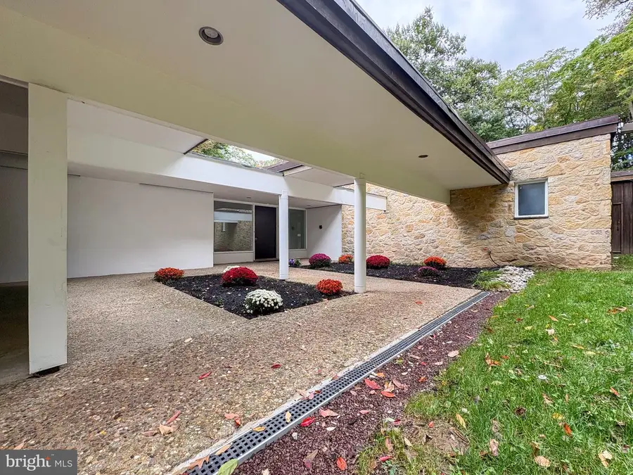 39 Fairview Rd, Penn Valley, PA 19072 - #2