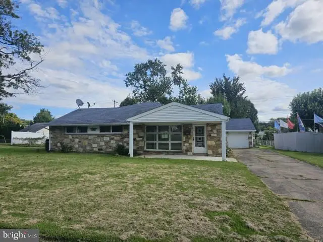 1353 Thomson Rd #, Abington, PA 19001 - #1