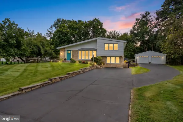 1602 Woodford Way #, BLUE BELL, PA 19422