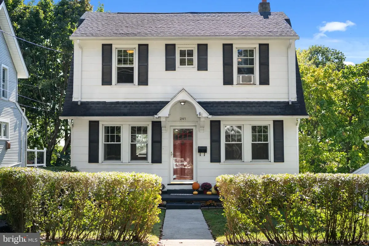 241 Edge Hill Rd, Glenside, PA 19038 - #1