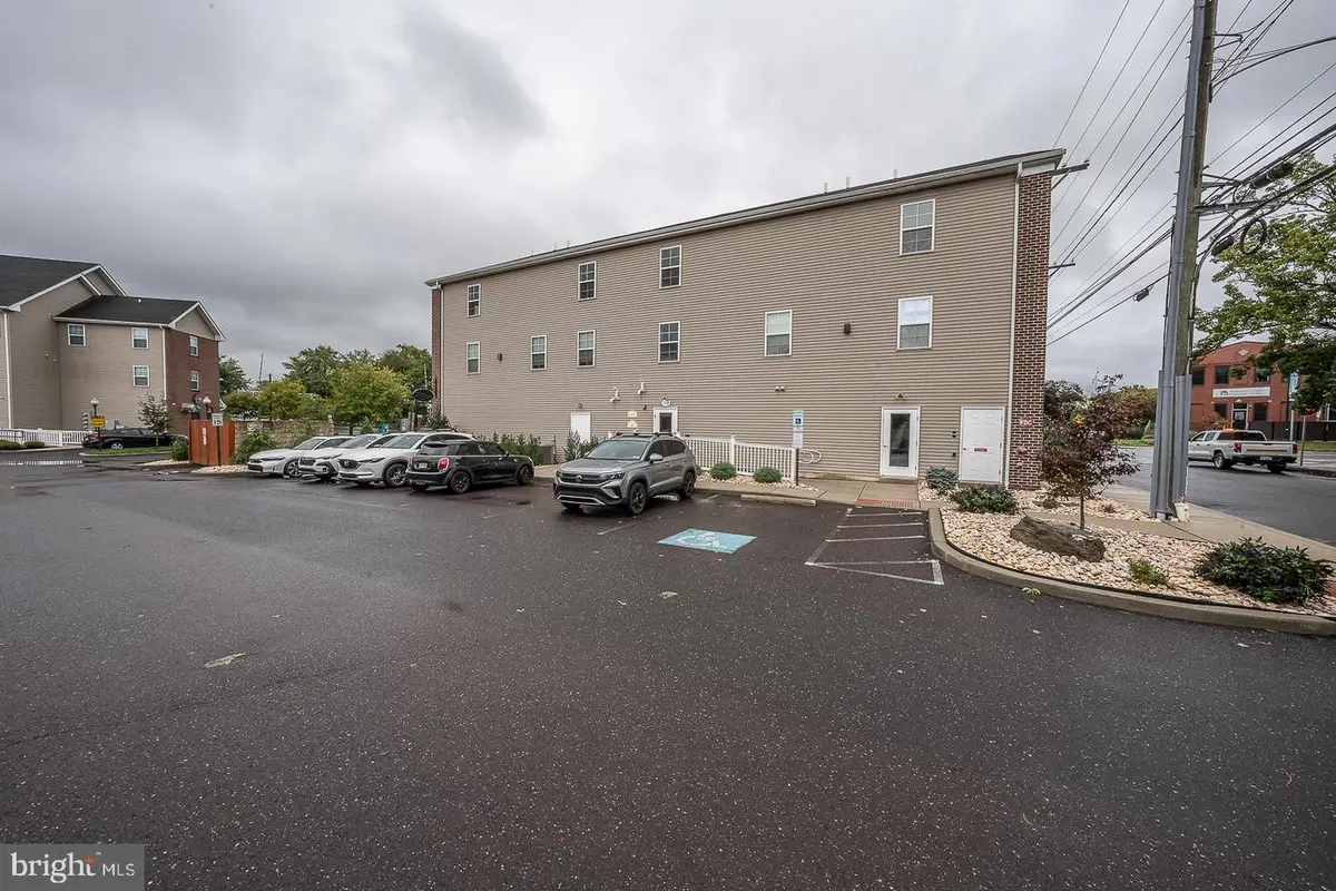 192 S Hanover St #e, Pottstown, PA 19464 - #1