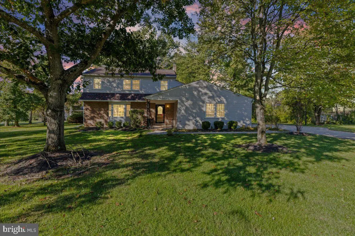 1421 Whitwood Dr, Blue Bell, PA 19422 - #1
