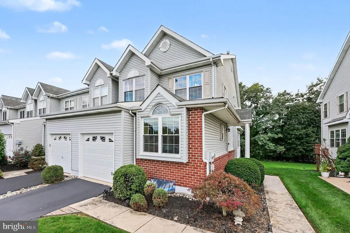86 Forrest Ct, Royersford, PA 19468 - #1