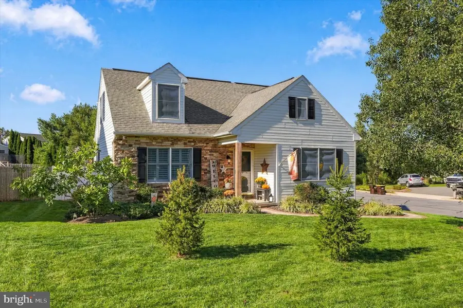 137 E 11th St #, Pennsburg, PA 18073 - #2