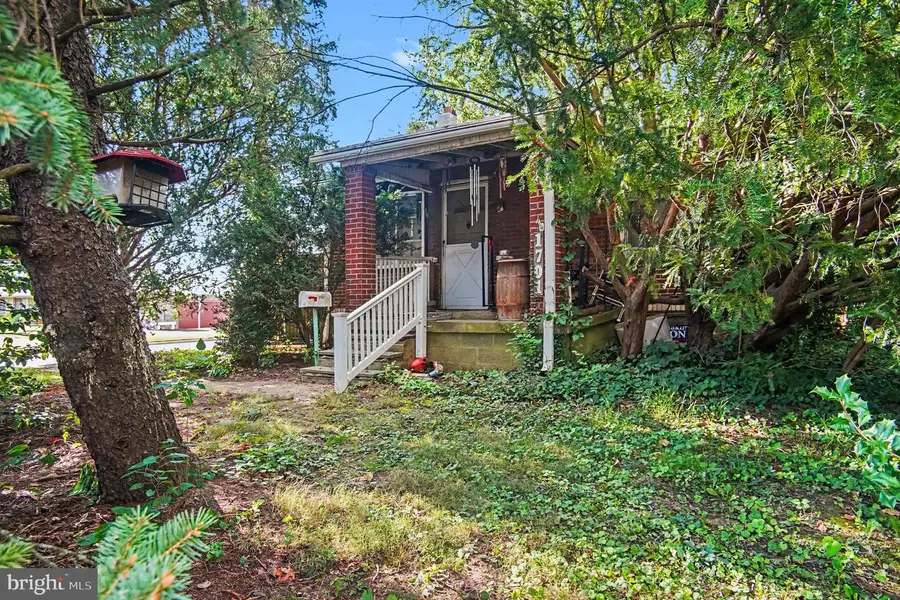 1701 New Hope St, Norristown, PA 19401 - #3