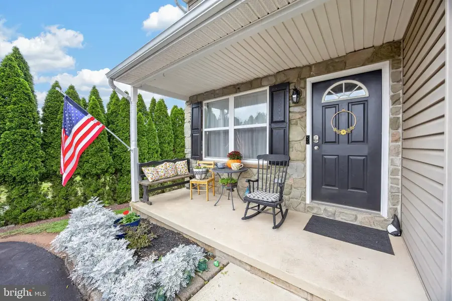 720 Montgomery Ave #, Pennsburg, PA 18073 - #3