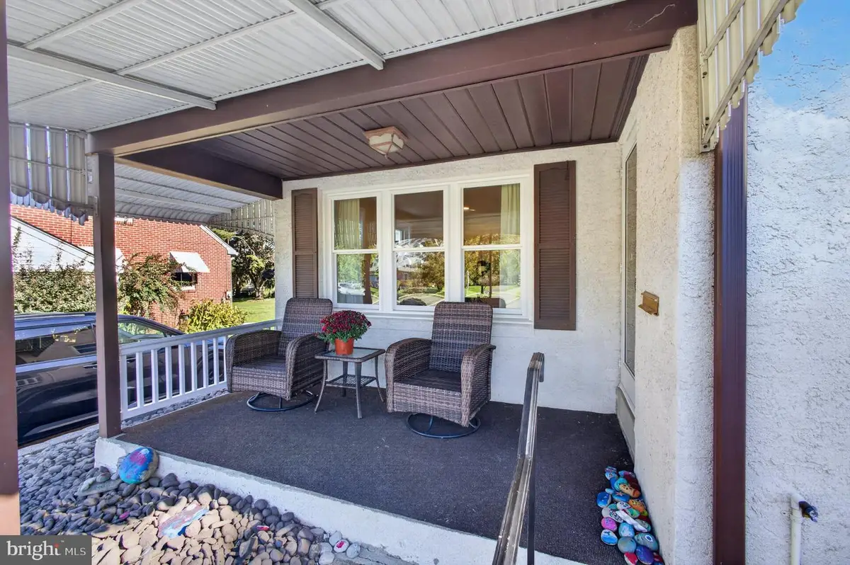 910 Church St, Royersford, PA 19468 - #1
