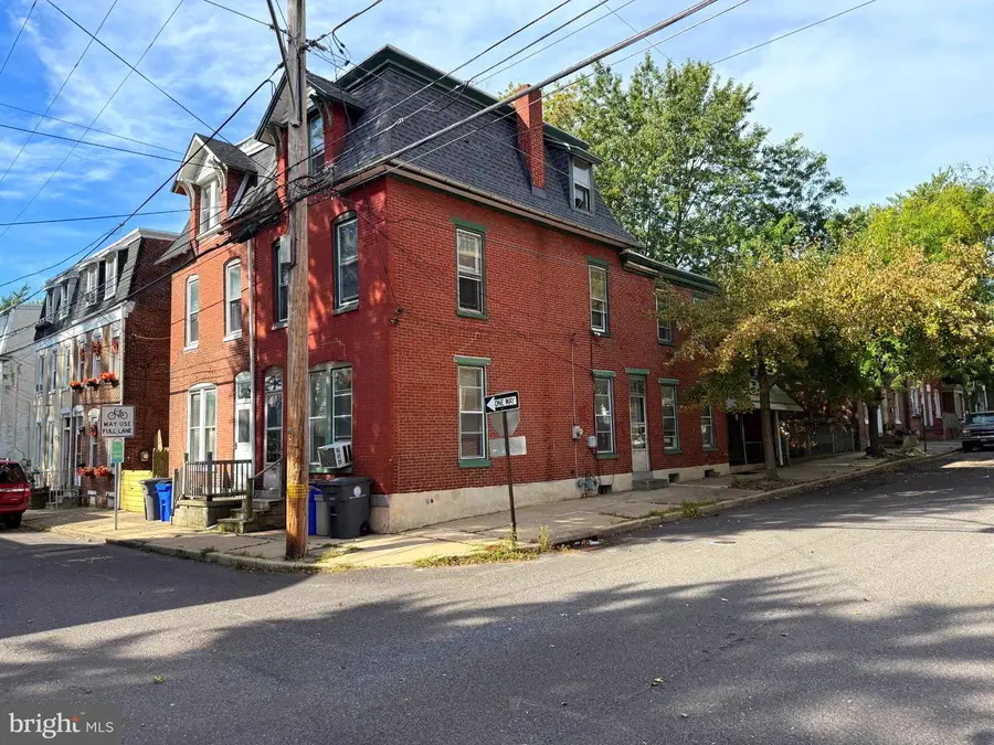 151 S Franklin St, Pottstown, PA 19464 - #2