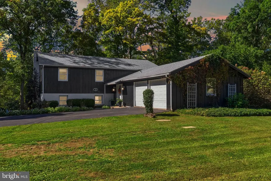 4822 Perkiomen Creek Rd #, Schwenksville, PA 19473 - #2