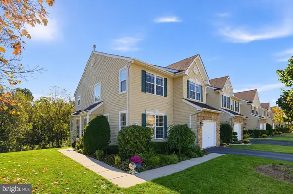 997 Katie Cir, ROYERSFORD, PA 19468