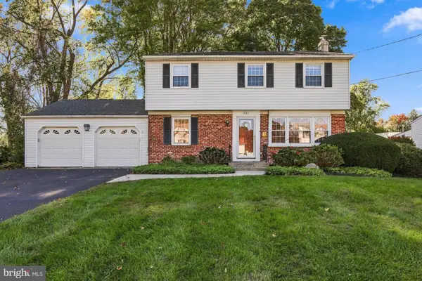 221 Crestview Rd #, HATBORO, PA 19040