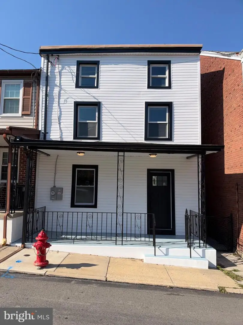 912 Center St #, Bridgeport, PA 19405 - #1