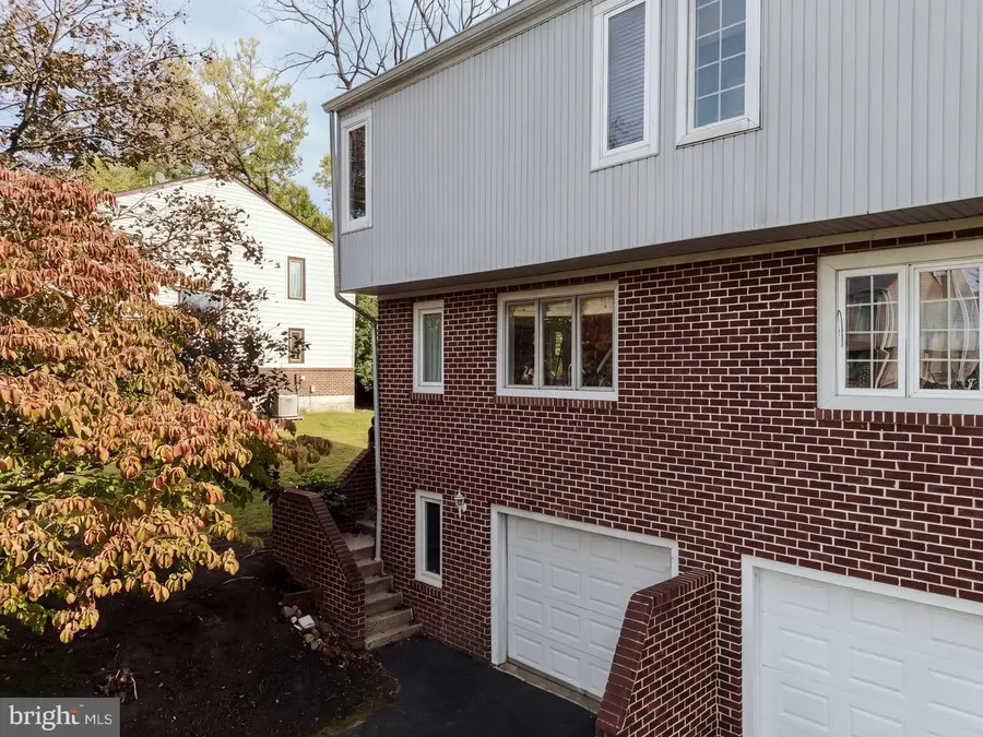112 Hamlet Dr, King Of Prussia, PA 19406 - #2