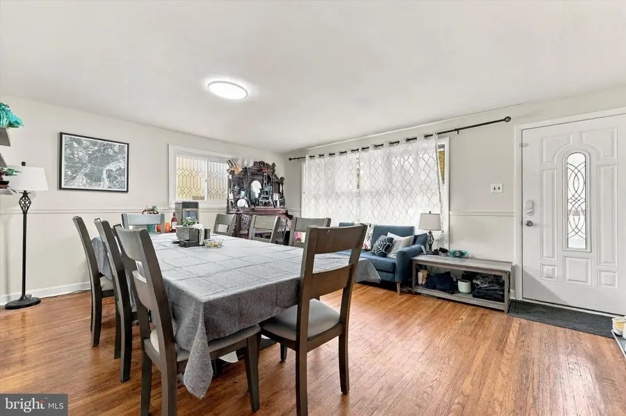 2738 Rossiter Ave, Abington, PA 19001 - #2
