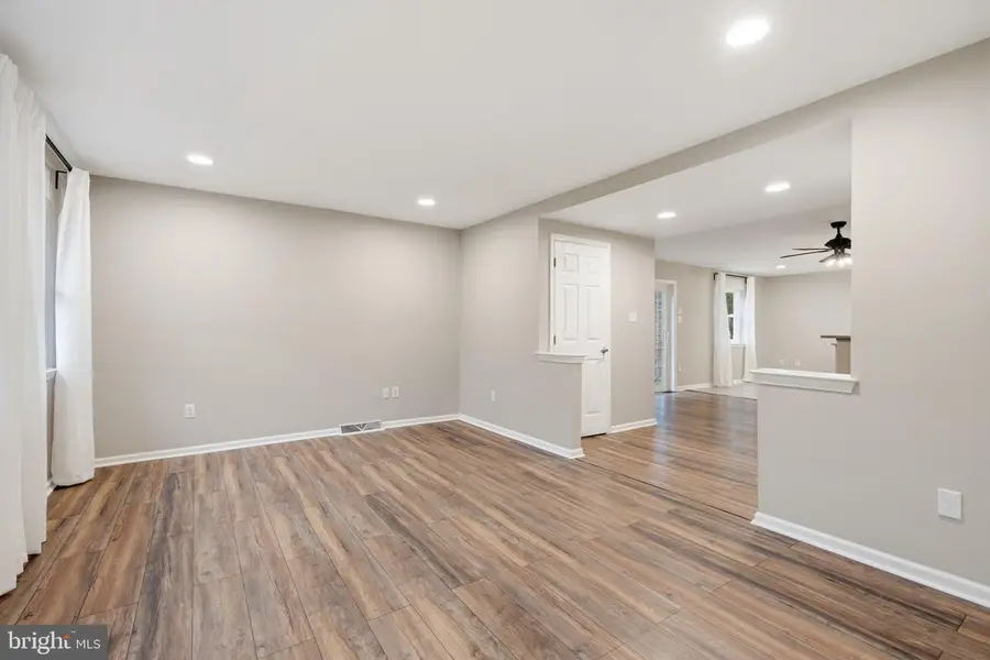942 Green St, Bridgeport, PA 19405 - #3