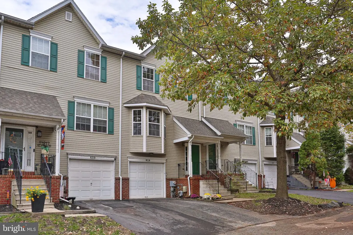 608 Wentworth Dr, King Of Prussia, PA 19406 - #1