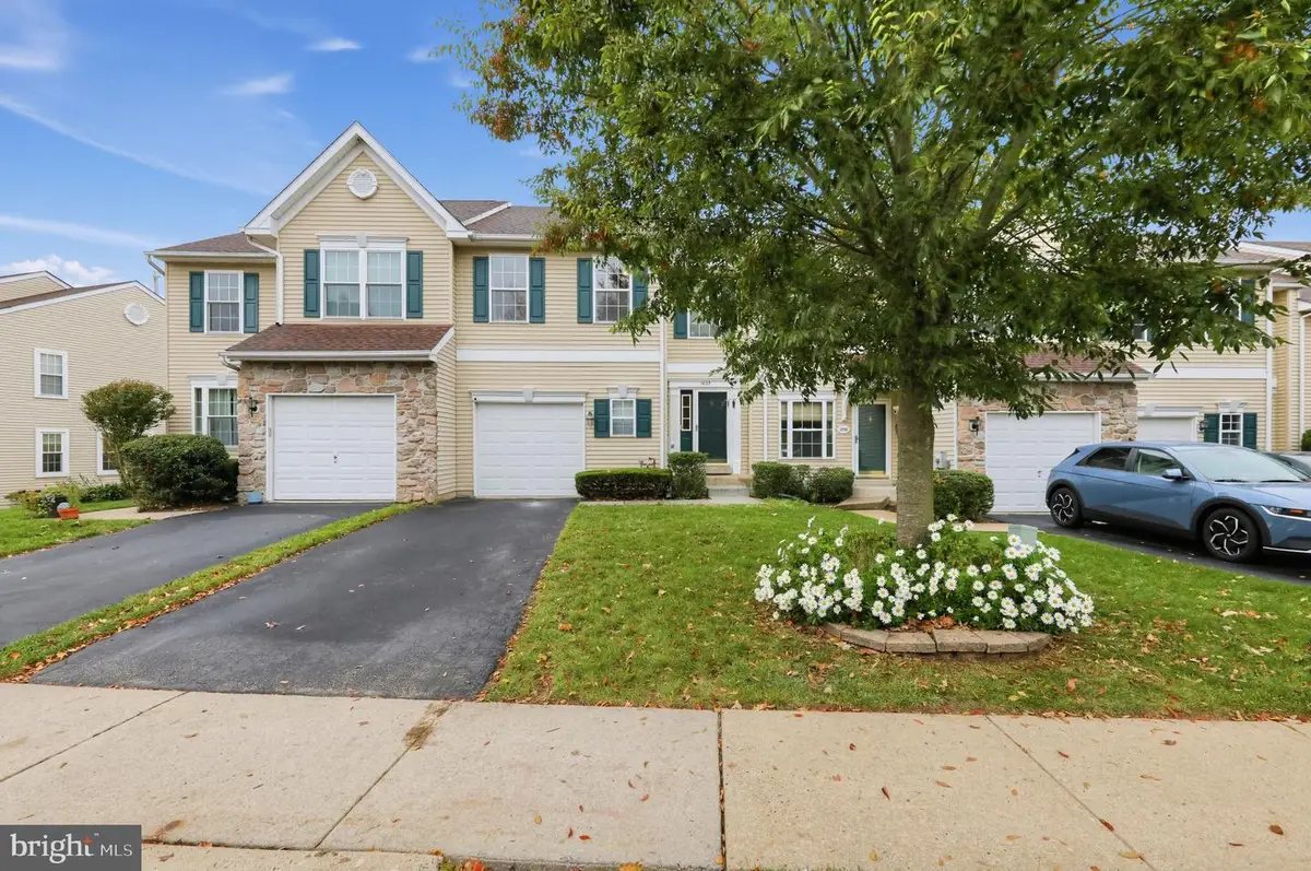 1037 Colin Dr, Royersford, PA 19468 - #1