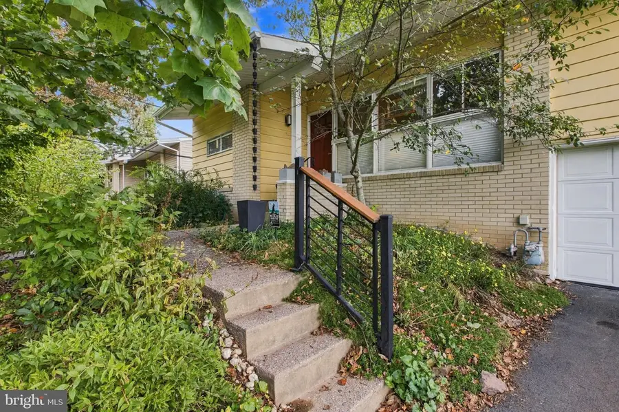 406 E Mount Pleasant Ave, Ambler, PA 19002 - #3