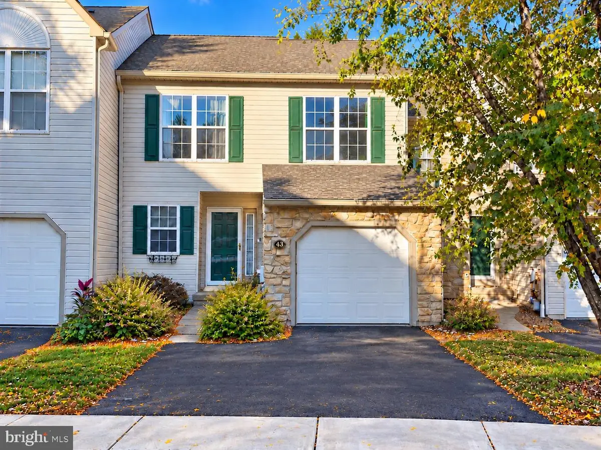 43 Essex Ct, Norristown, PA 19403 - #1