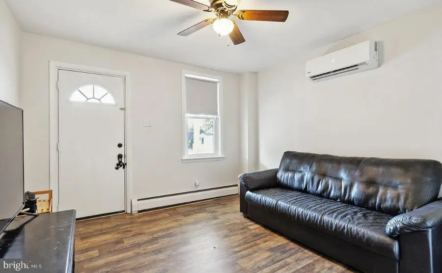 573 E Howard St, Pottstown, PA 19464 - #2