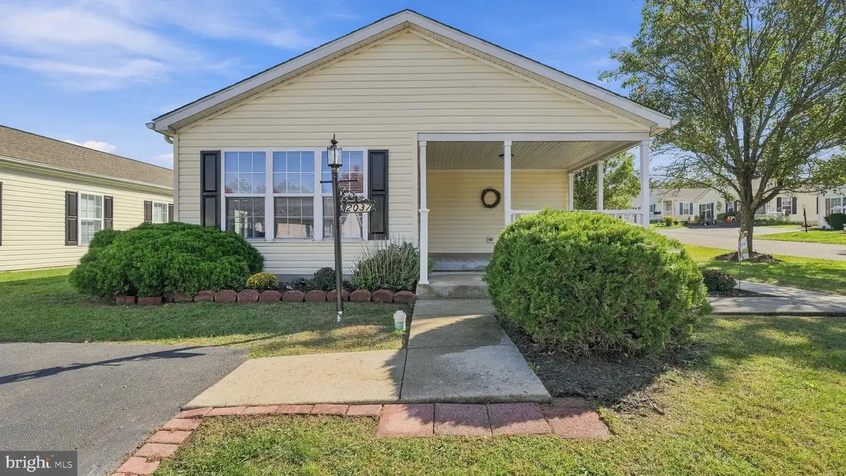 2037 Highland Ct, North Wales, PA 19454 - #1
