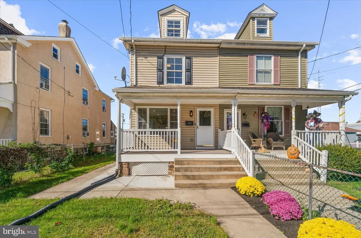 304 W Walnut St, North Wales, PA 19454 - #1