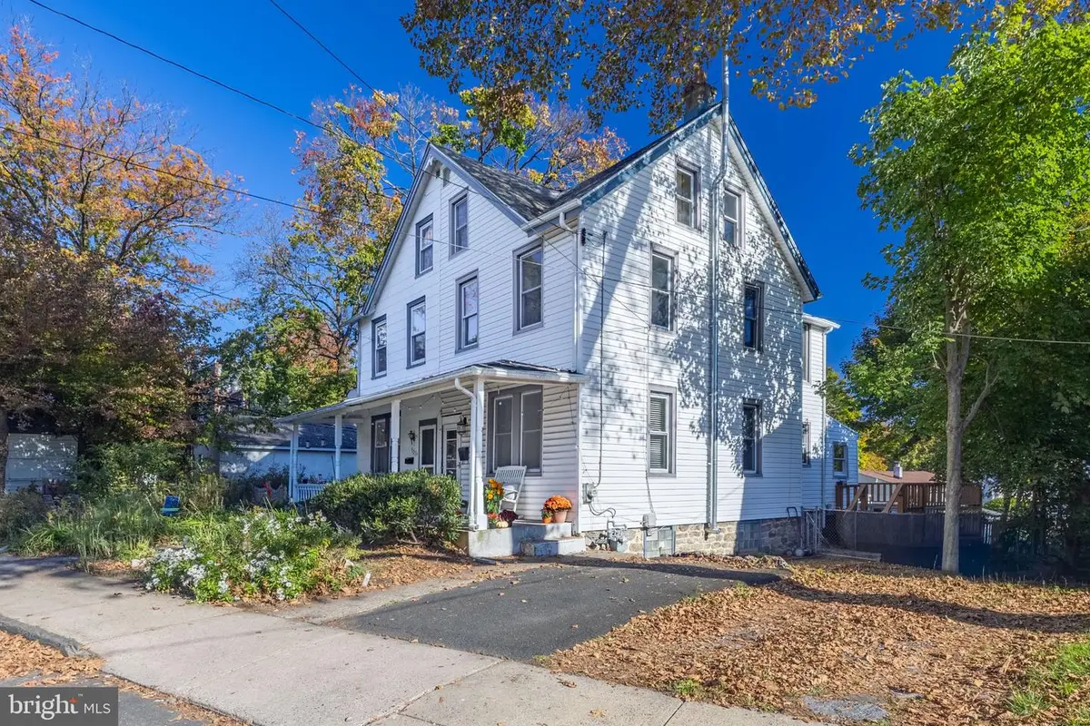 455 Crest Ave, Elkins Park, PA 19027 - #1