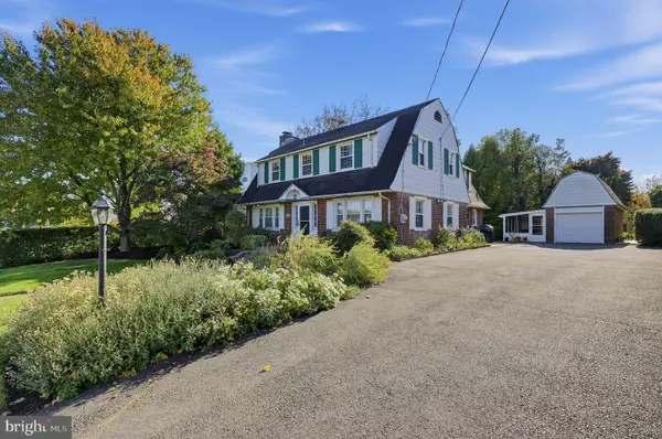 910 Greenwood Ave, JENKINTOWN, PA 19046