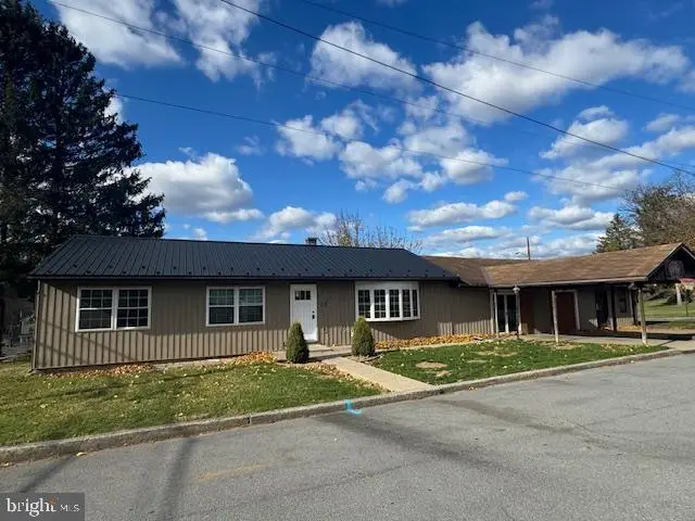 300 Locust St, Burnham, PA 17009 - Image #2