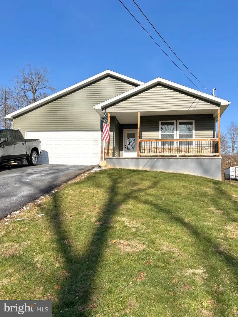 271 Orchard Grove Ave, Lewistown, PA 17044 - Image #1