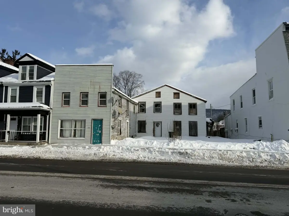 132-134 Valley St, Lewistown, PA 17044 - #1
