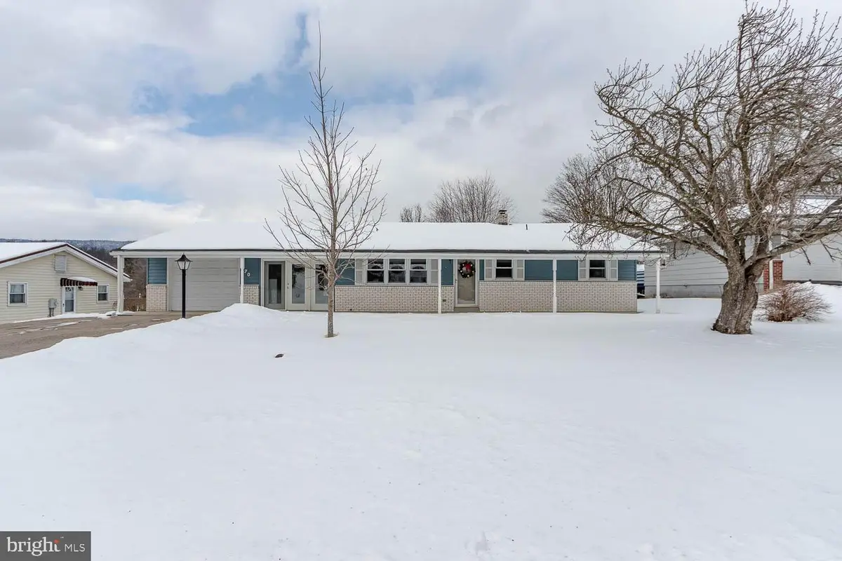 370 Summit Dr, Lewistown, PA 17044 - #1