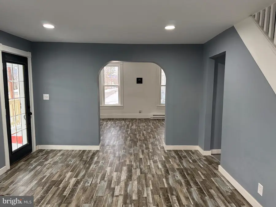 514 Highland Ave, Burnham, PA 17009 - #3