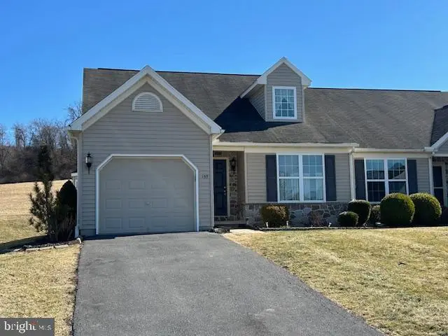 153 Cambridge Ln, Lewistown, PA 17044 - #1