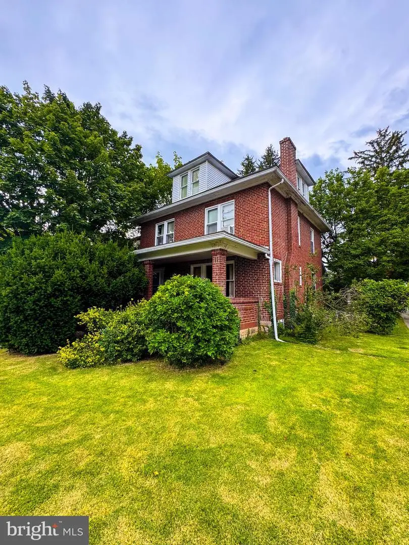 9 Lombardy Cir, Lewistown, PA 17044 - #2