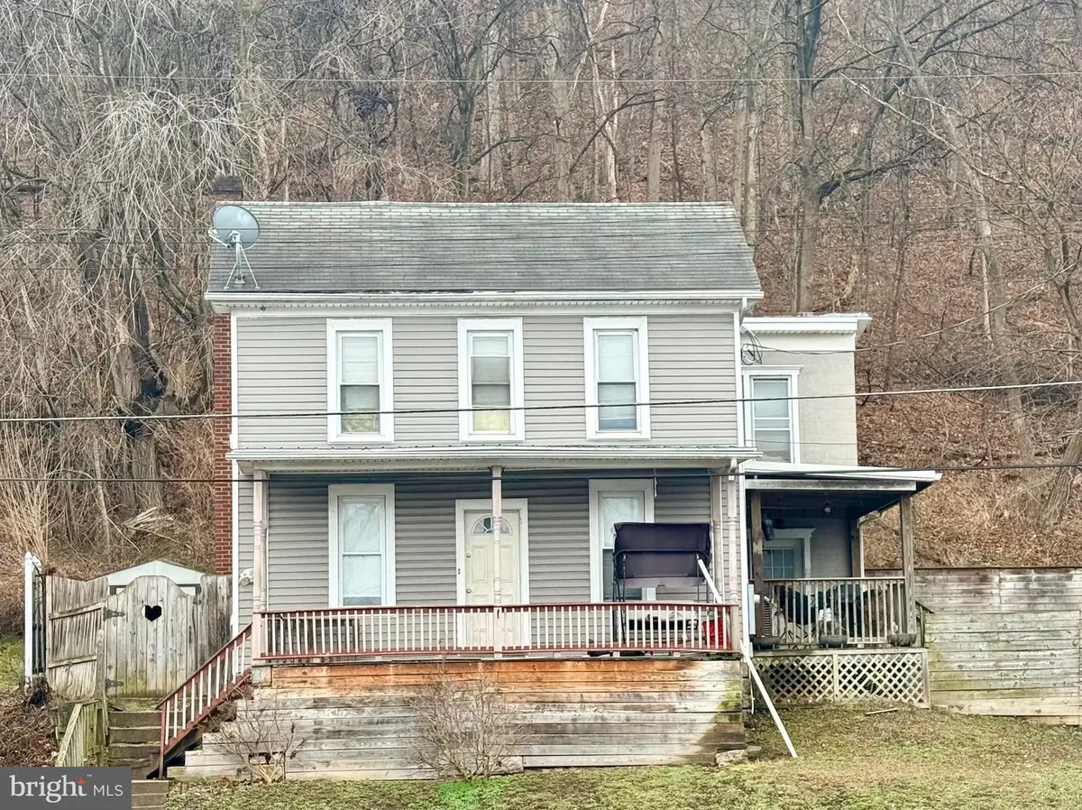 202 S Logan Blvd, Burnham, PA 17009 - #1