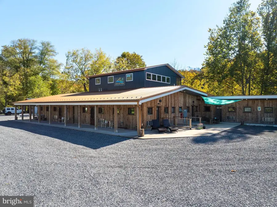 66 Front Dr, Mount Union, PA 17066 - #2