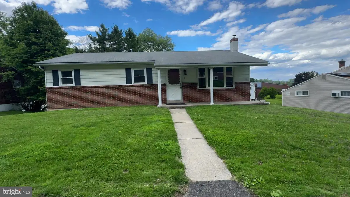 6 Pine Park Dr, Lewistown, PA 17044 - #1