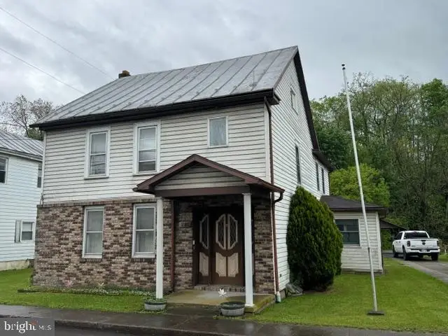 218 S Main St, Milroy, PA 17063 - #1