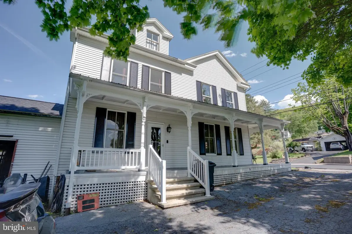 611 E Freedom Ave, Burnham, PA 17009 - #1