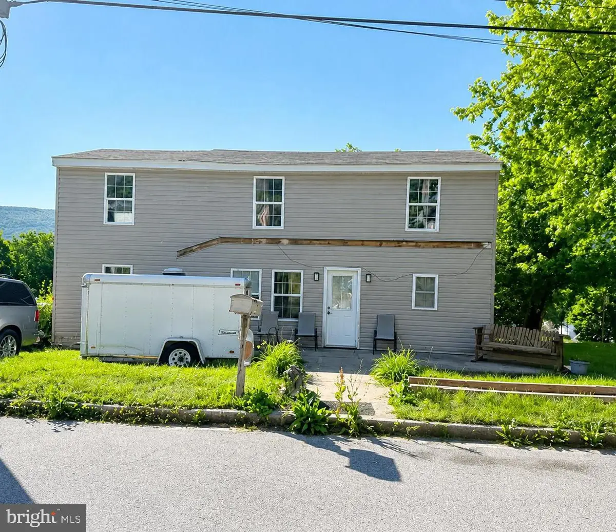 539 Highland Ave, Burnham, PA 17009 - #1
