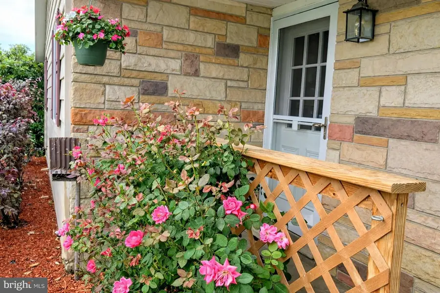 101 Marlick Ave, Reedsville, PA 17084 - #2