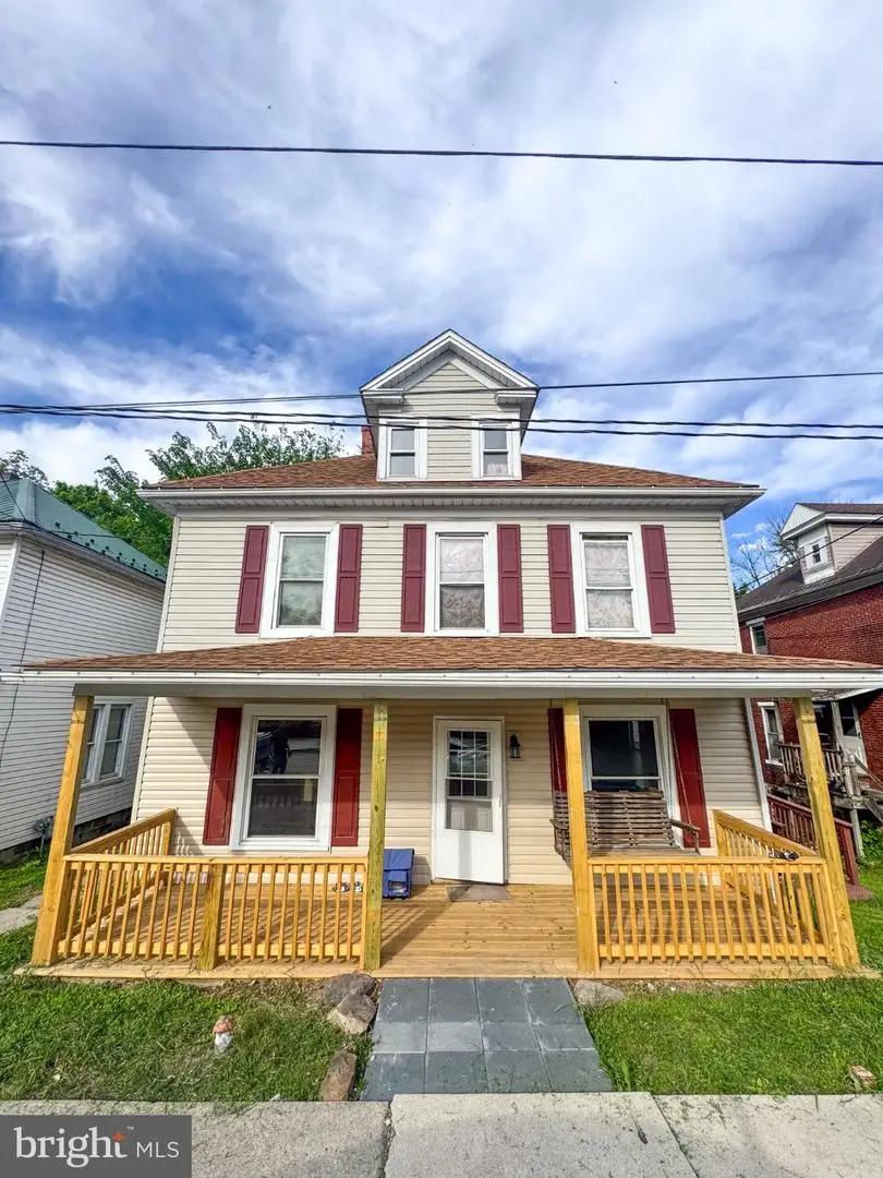 125 N Main St, Yeagertown, PA 17099 - #1