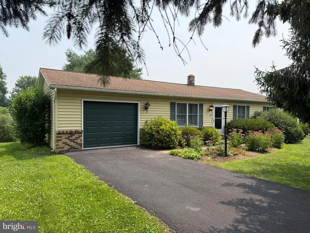 18 Bonnie Ln, Reedsville, PA 17084 - #1