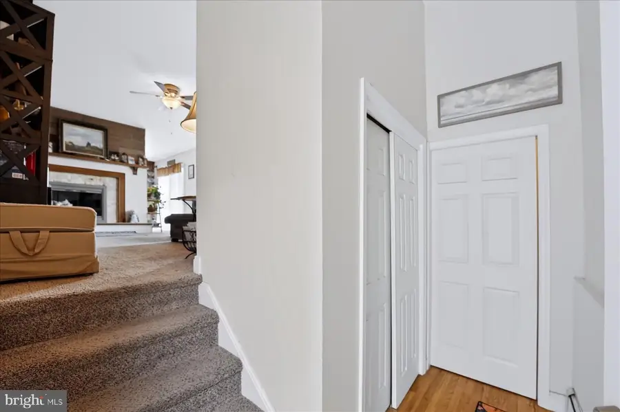 807 N Pine St, Burnham, PA 17009 - #2
